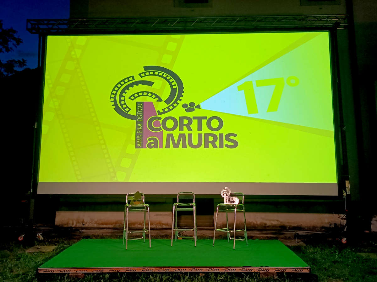 Corto a Muris